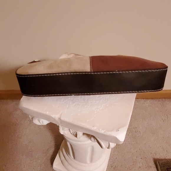 Cute little suede purse - Picture 4 of 6